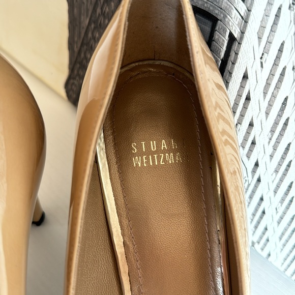 EUC Stuart Weitzman - Picture 2 of 8